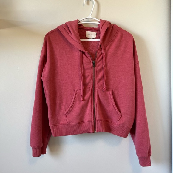 AE Cropped Zip Hoodie! GREAT CONDITION - Picture 1 of 3